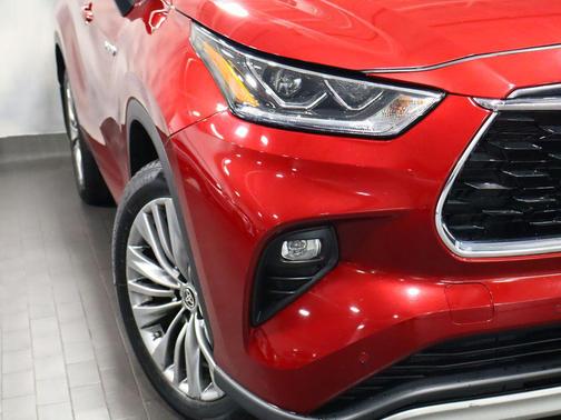 Ruby Flare Pearl 2020 Toyota Highlander Hybrid Platinum