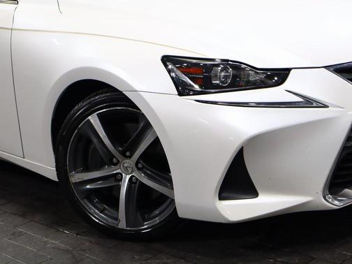 2018 Lexus IS 300 Base