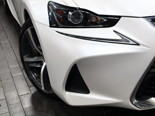 2018 Lexus IS 300 Base