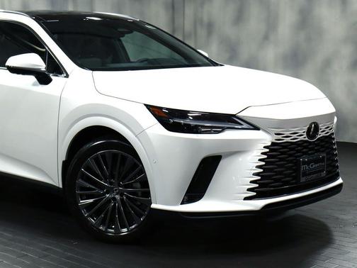 Eminent White Pearl 2026 Lexus RX 450h+ Base