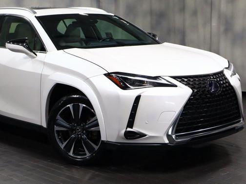 2022 Lexus UX 250h Base