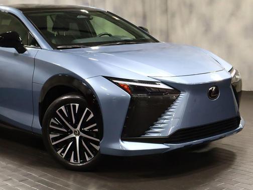 Ether 2023 Lexus RZ 450e Premium