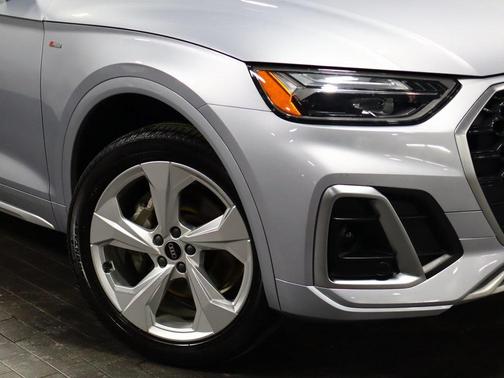 2022 Audi Q5 45 S line Premium Plus