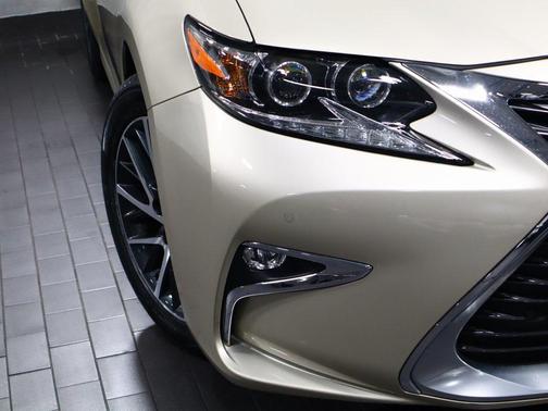 2016 Lexus ES 350 Base