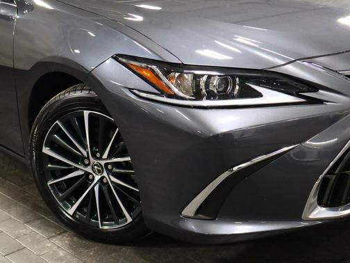 2025 Lexus ES 350 Base