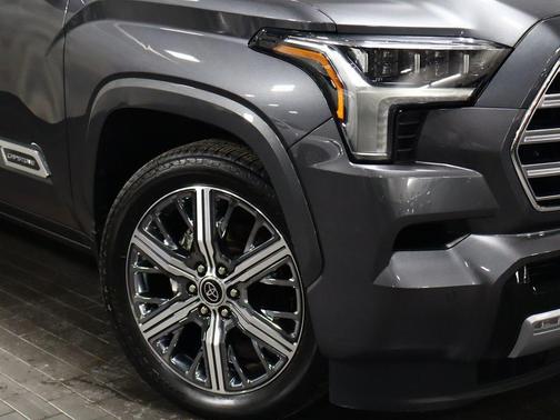 2024 Toyota Sequoia Capstone