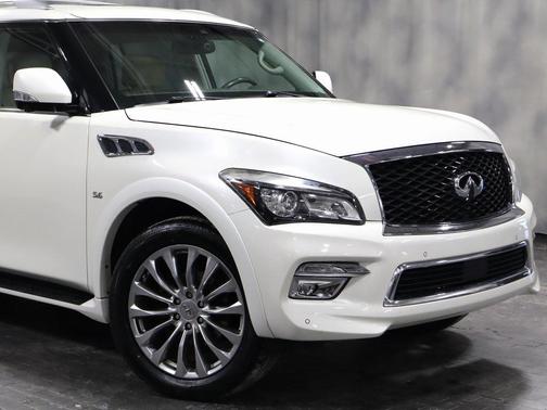 2017 INFINITI QX80 Base