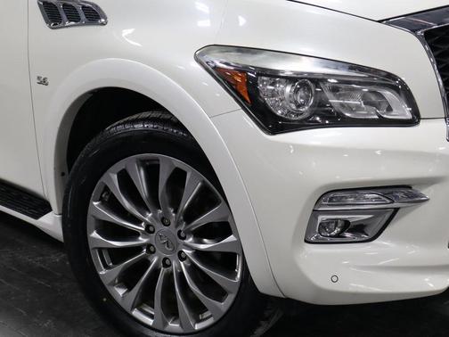 2017 INFINITI QX80 Base