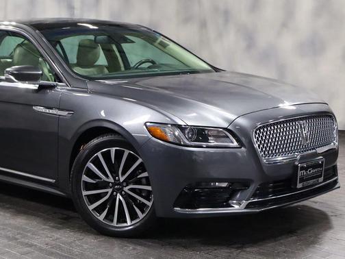 2017 Lincoln Continental Select