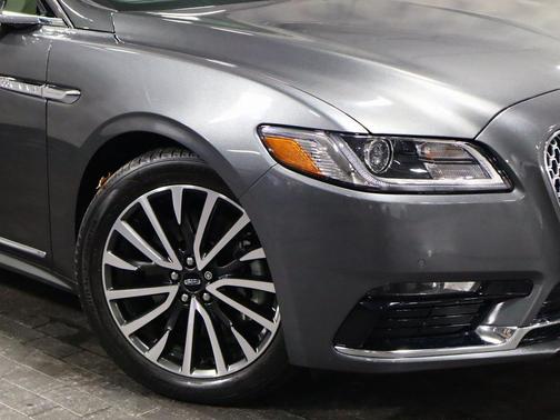 2017 Lincoln Continental Select