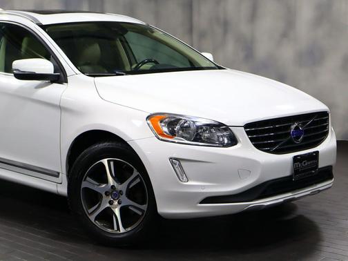 Ice White 2015 Volvo XC60 T6