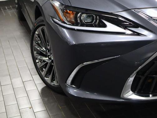 2025 Lexus ES 350 Luxury