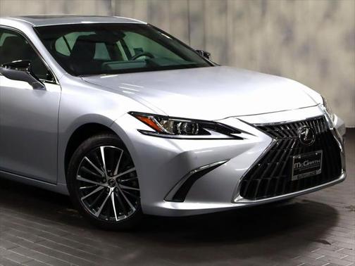 2024 Lexus ES 250 Base