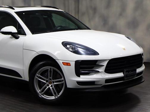 2021 Porsche Macan Base