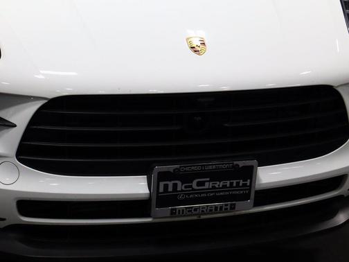 2021 Porsche Macan Base