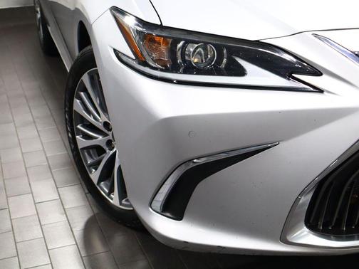 Silver Lining Metallic 2019 Lexus ES 350 Base