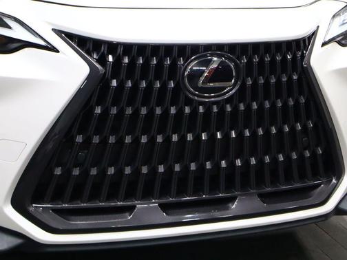 Eminent White Pearl 2022 Lexus NX 350 Premium