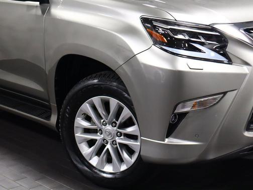 Atomic Silver 2023 Lexus GX 460 Premium