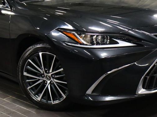 2022 Lexus ES 350 Base