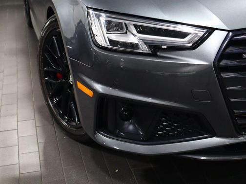 2019 Audi A4 2.0T Prestige