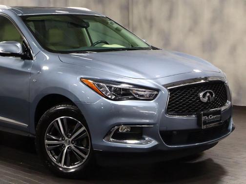 2017 INFINITI QX60 Base