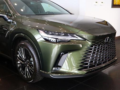 2025 Lexus RX 450h+ Base