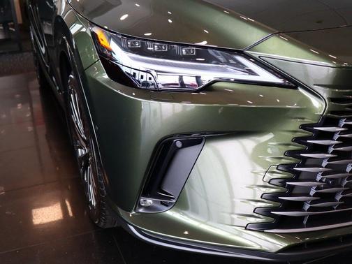 2025 Lexus RX 450h+ Base