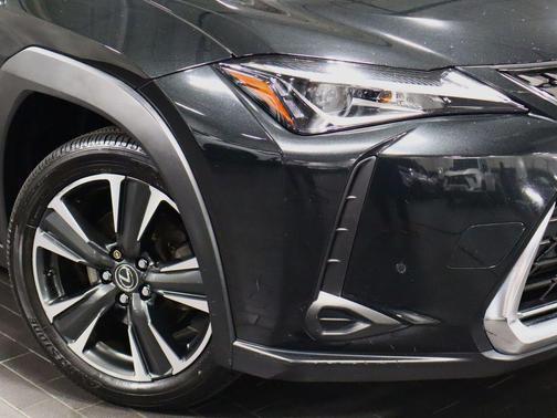 Caviar 2019 Lexus UX 250h Base