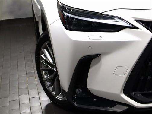 2022 Lexus NX 350h Luxury