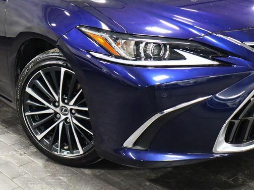 2024 Lexus ES 350 Base