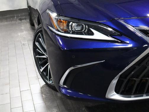 2024 Lexus ES 350 Base