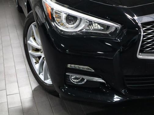 2015 INFINITI Q50 Premium