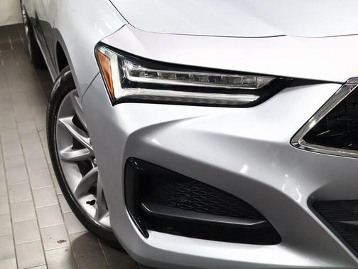 2022 Acura TLX Base