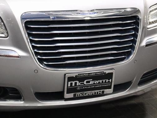 2011 Chrysler 300C Base