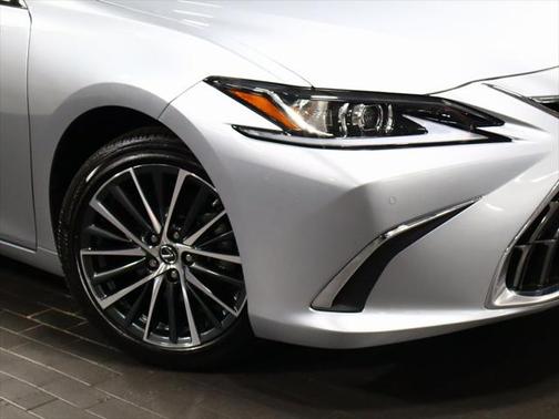 2023 Lexus ES 350 Base