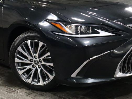 2021 Lexus ES 250 Base