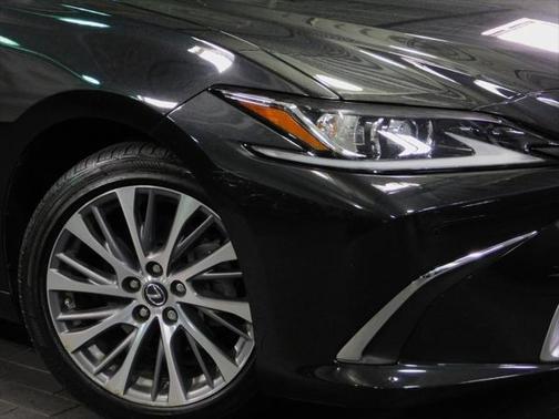 2021 Lexus ES 250 Base