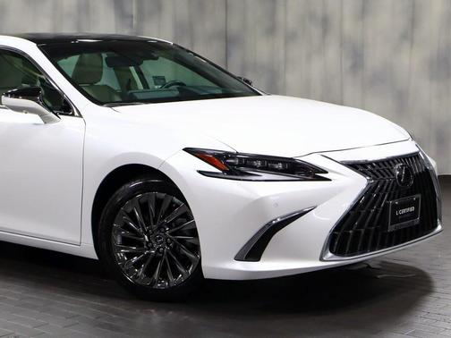 2024 Lexus ES 350 Ultra Luxury
