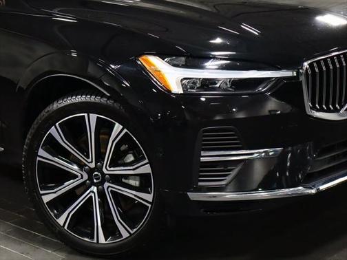 2023 Volvo XC60 Recharge Plug-In Hybrid T8 Ultimate Bright Theme