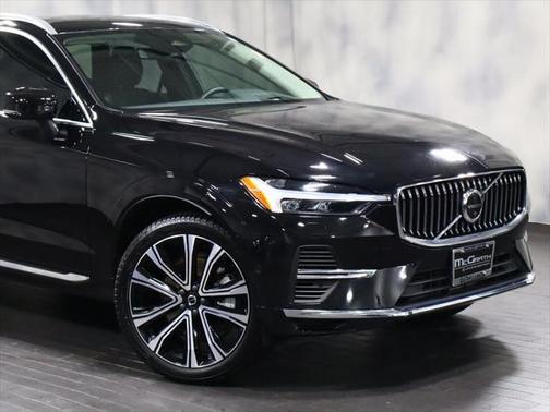 2023 Volvo XC60 Recharge Plug-In Hybrid T8 Ultimate Bright Theme
