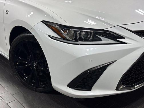 Ultra White 2024 Lexus ES 350 F Sport