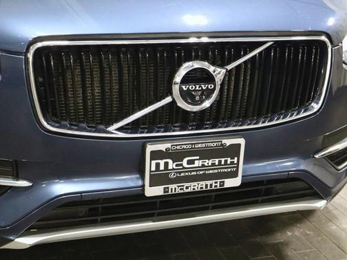 2019 Volvo XC90 T6 Momentum