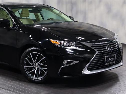 2017 Lexus ES 350 Base