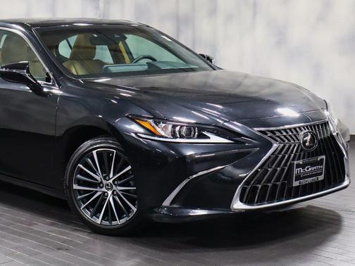 2022 Lexus ES 350 Base