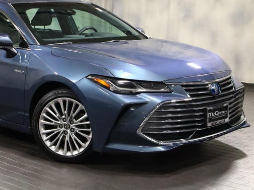 2021 Toyota Avalon Hybrid Limited