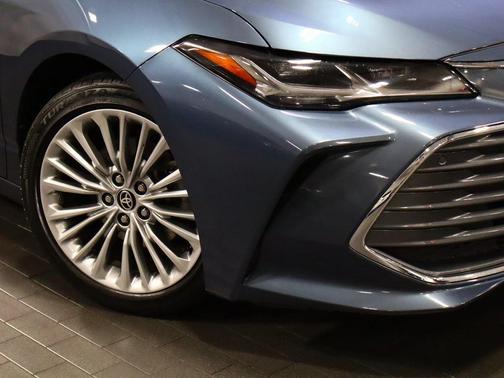 2021 Toyota Avalon Hybrid Limited