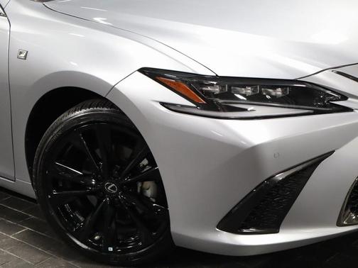 2024 Lexus ES 350 F SPORT Handling