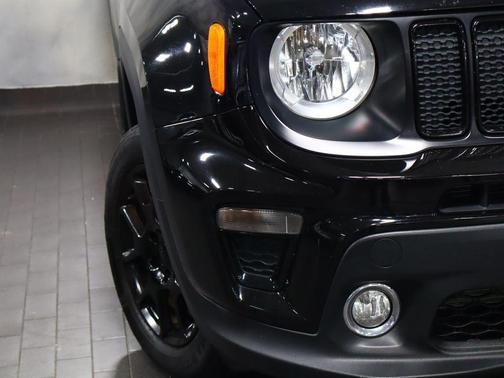 Black Clearcoat 2019 Jeep Renegade Latitude
