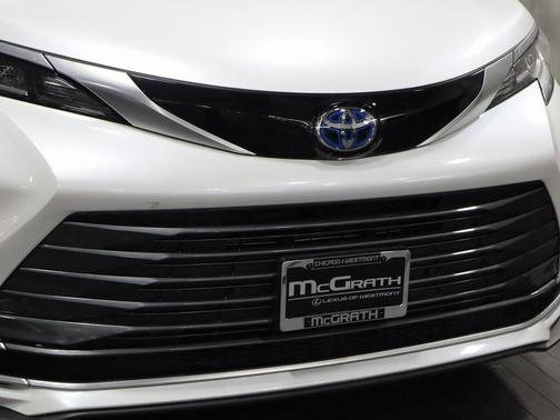2023 Toyota Sienna Limited
