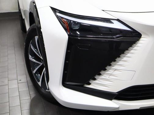 Eminent White Pearl 2023 Lexus RZ 450e Premium